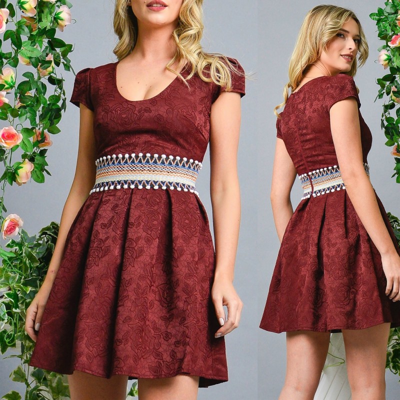 Rochie casual grena cu brau traditional