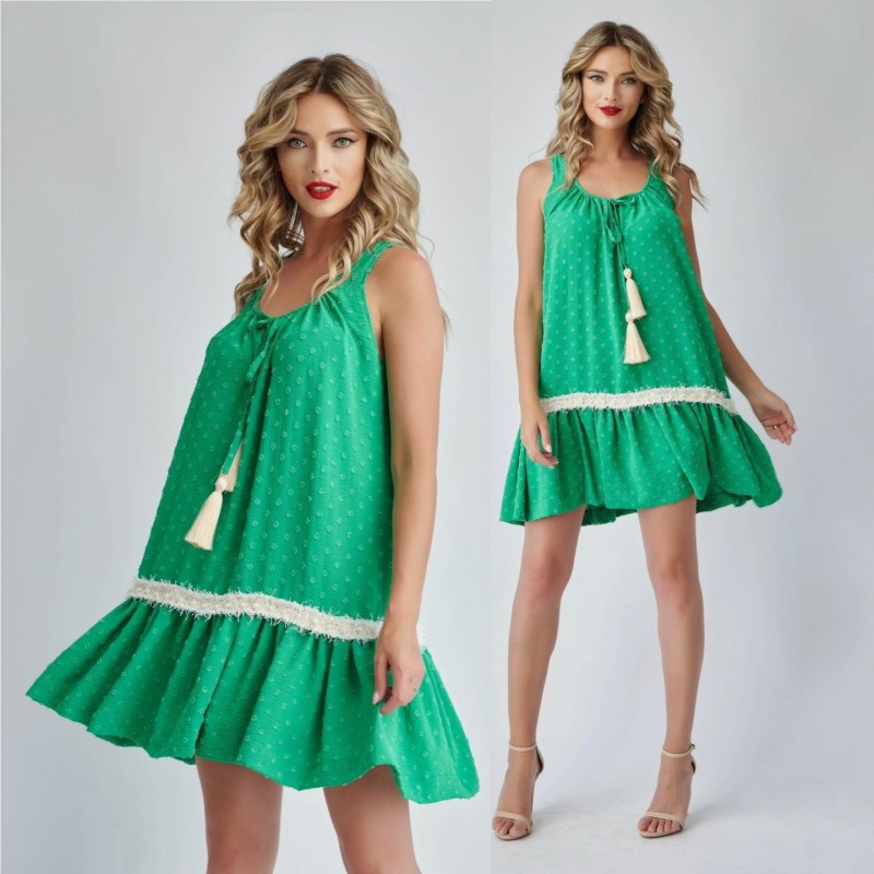 Rochie verde cu croi lejer si volan accesorizat cu perle - Sandra - 