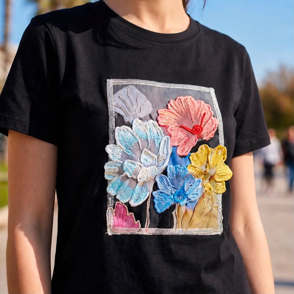 Tricou negru cu imprimeu cu floral 3D - Andra multicolor 08