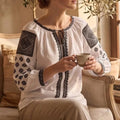 IE Nationala alba cu broderie neagra - Nora