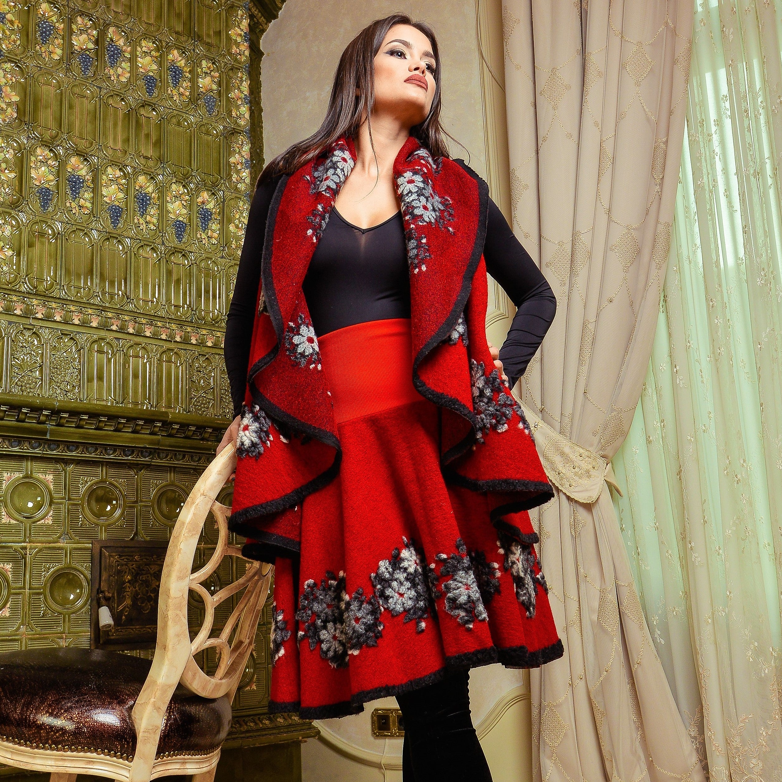 Set compus din vesta si fusta din lana - rosu