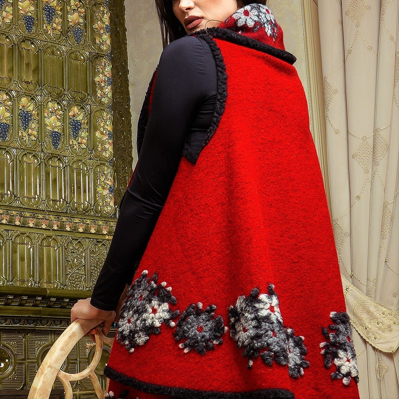 Vesta din lana - rosie