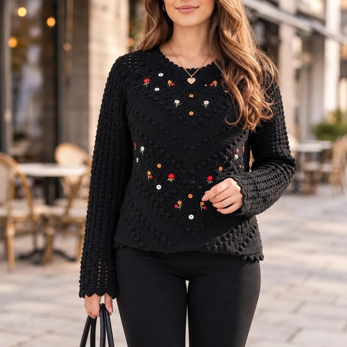 Pulover brodat, negru din tricot si broderie florala - Laura 03