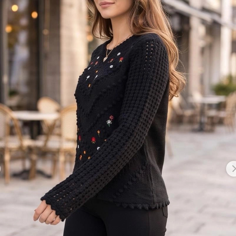 Pulover brodat, negru din tricot si broderie florala - Laura 03