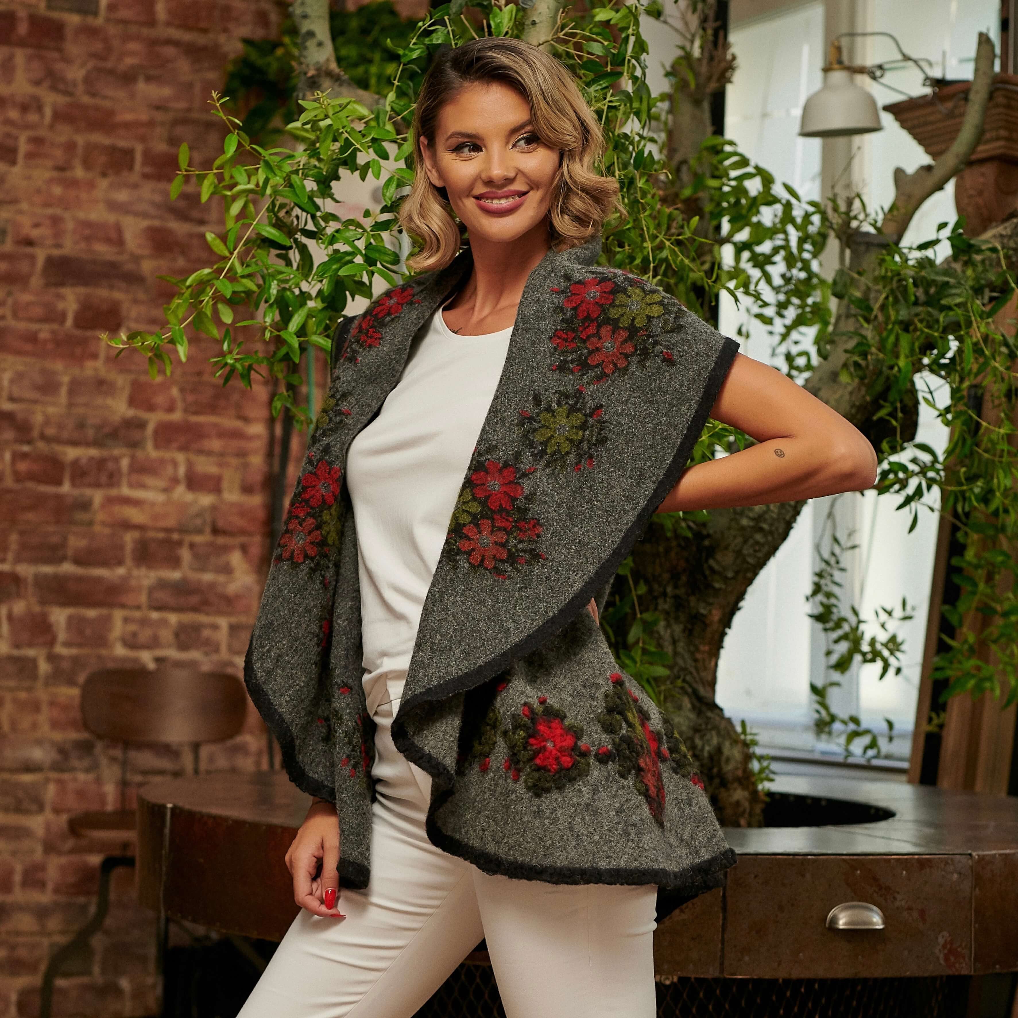 Vesta din lana - gri