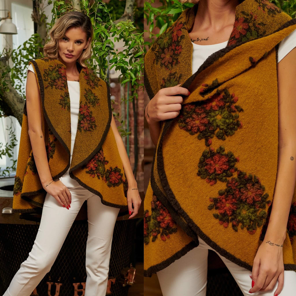 Vesta din lana galbena