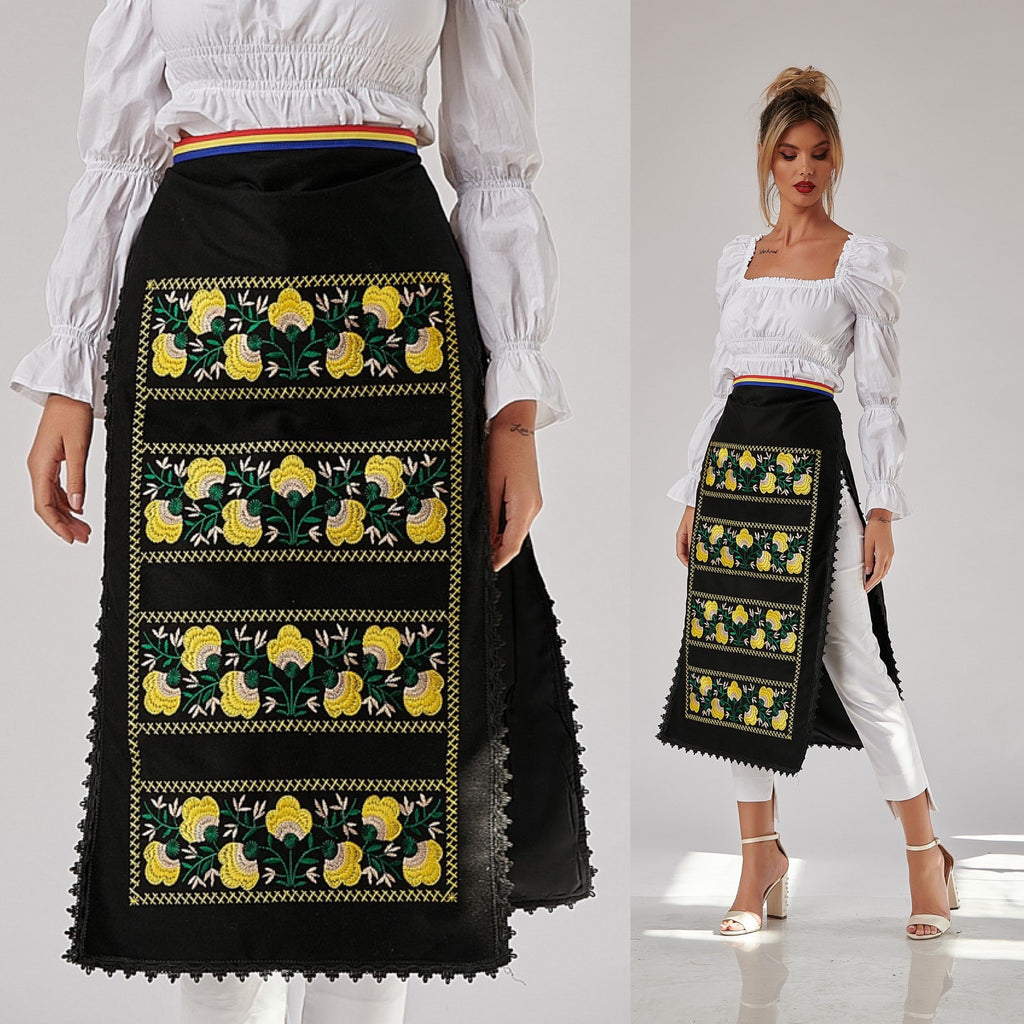 Catrinta Traditionala cu model floral brodat - Silvia