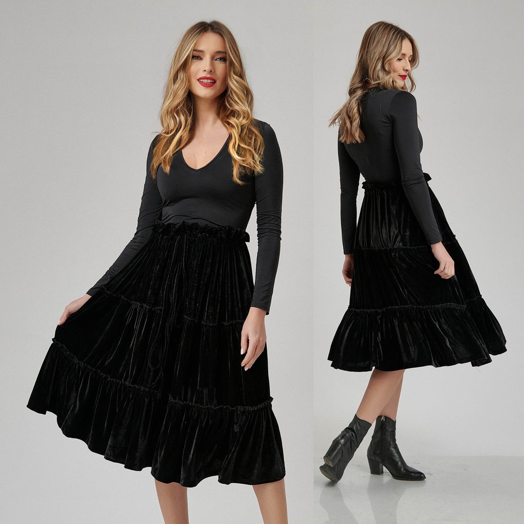 Fusta neagra din catifea - Iulia