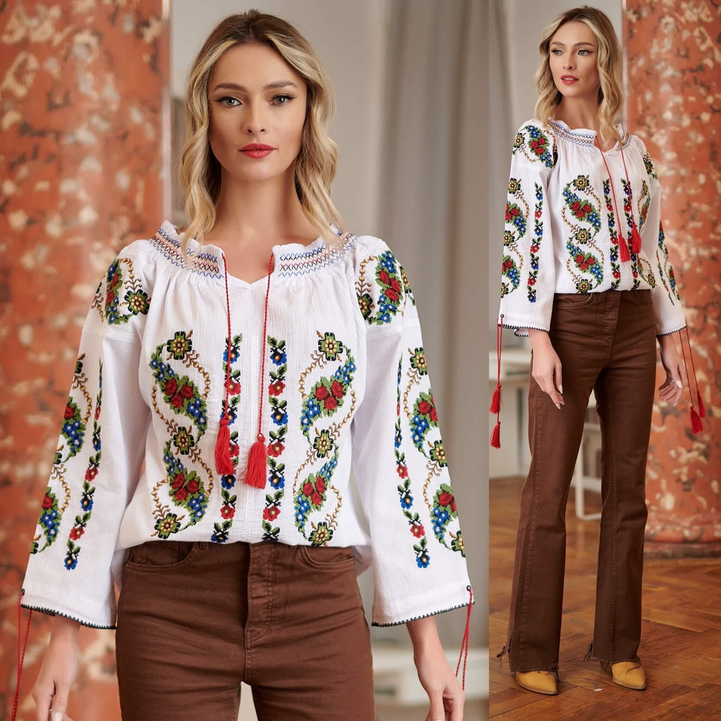 IE Traditionala alba cu broderie florala - Monica