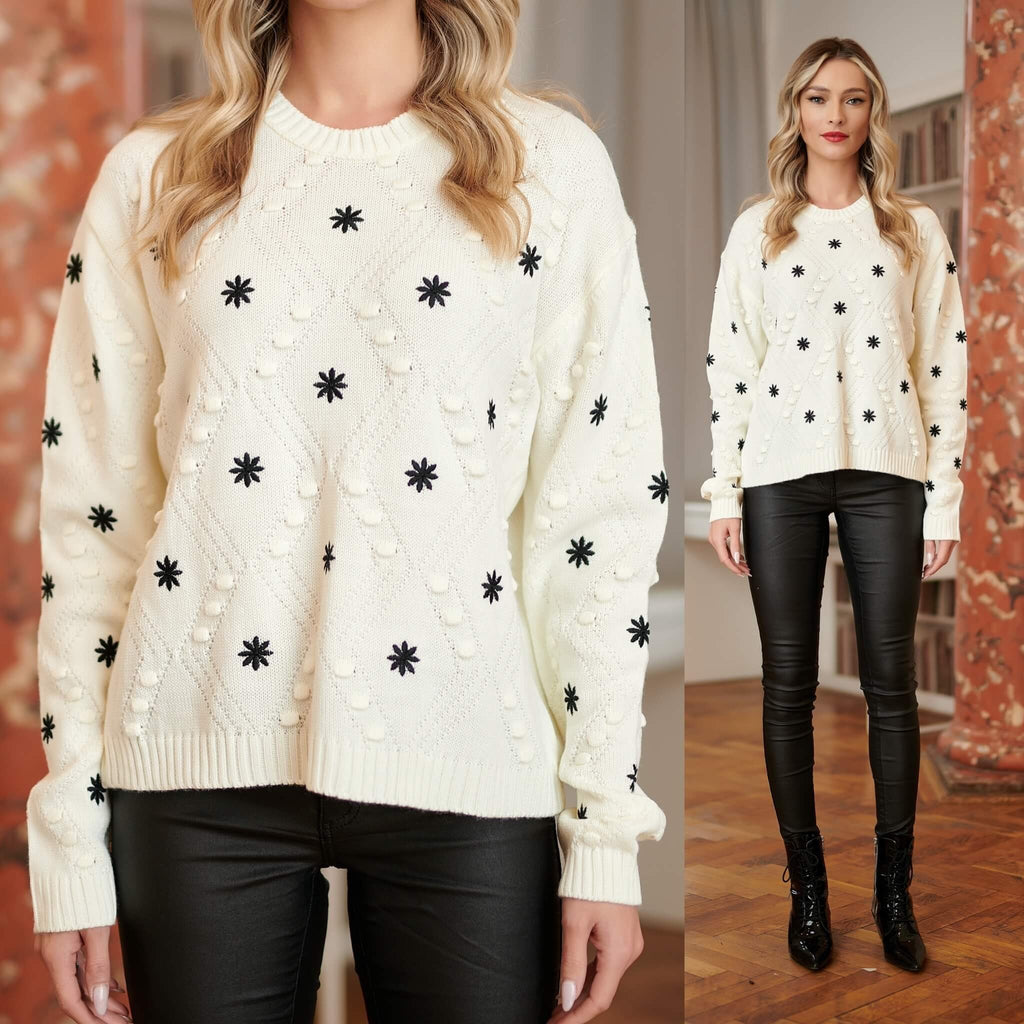 Pulover brodat din tricot - Magda alb 02