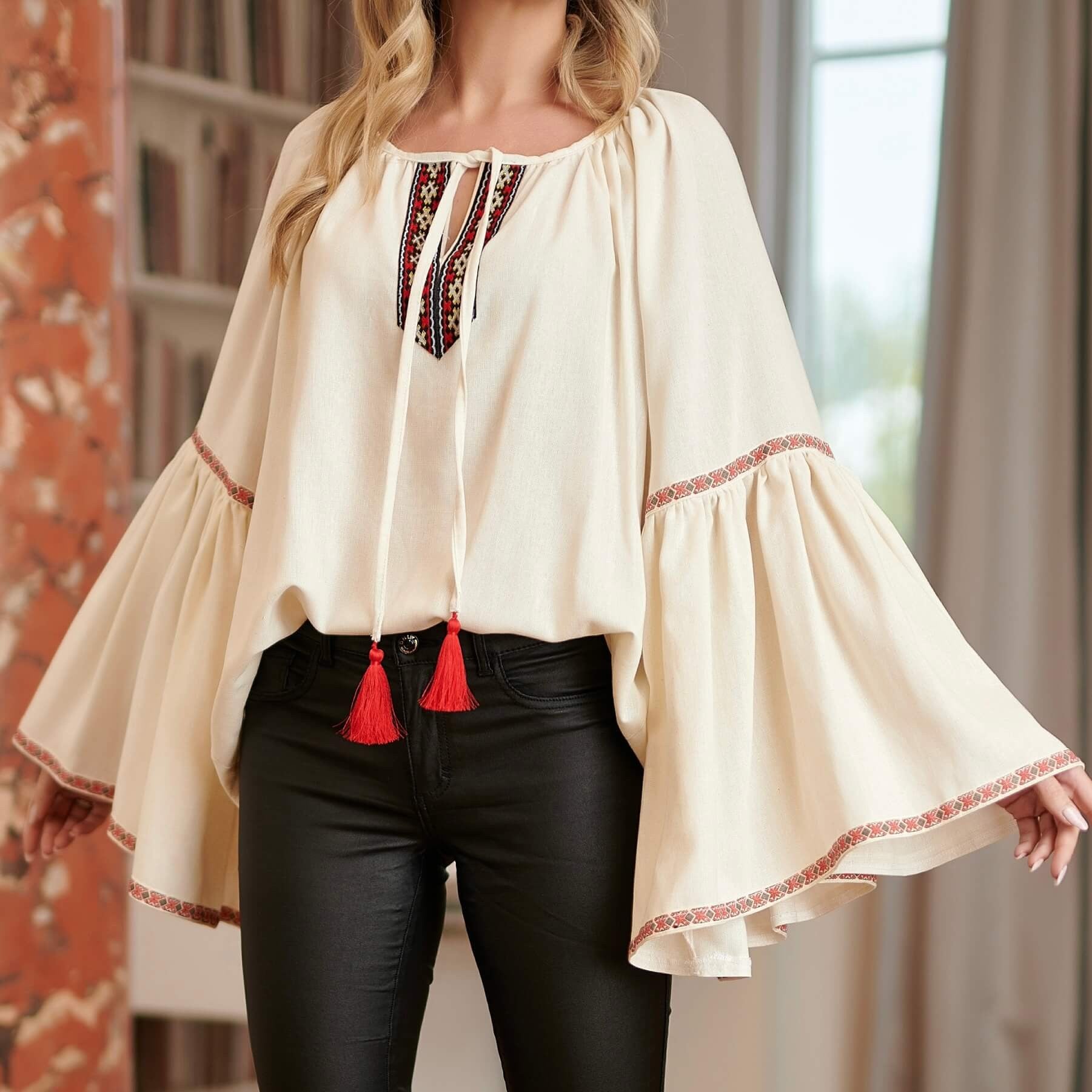 IE Nationala din in crem cu maneci evazate, dantela tesuta si ciucuri - Maria 03