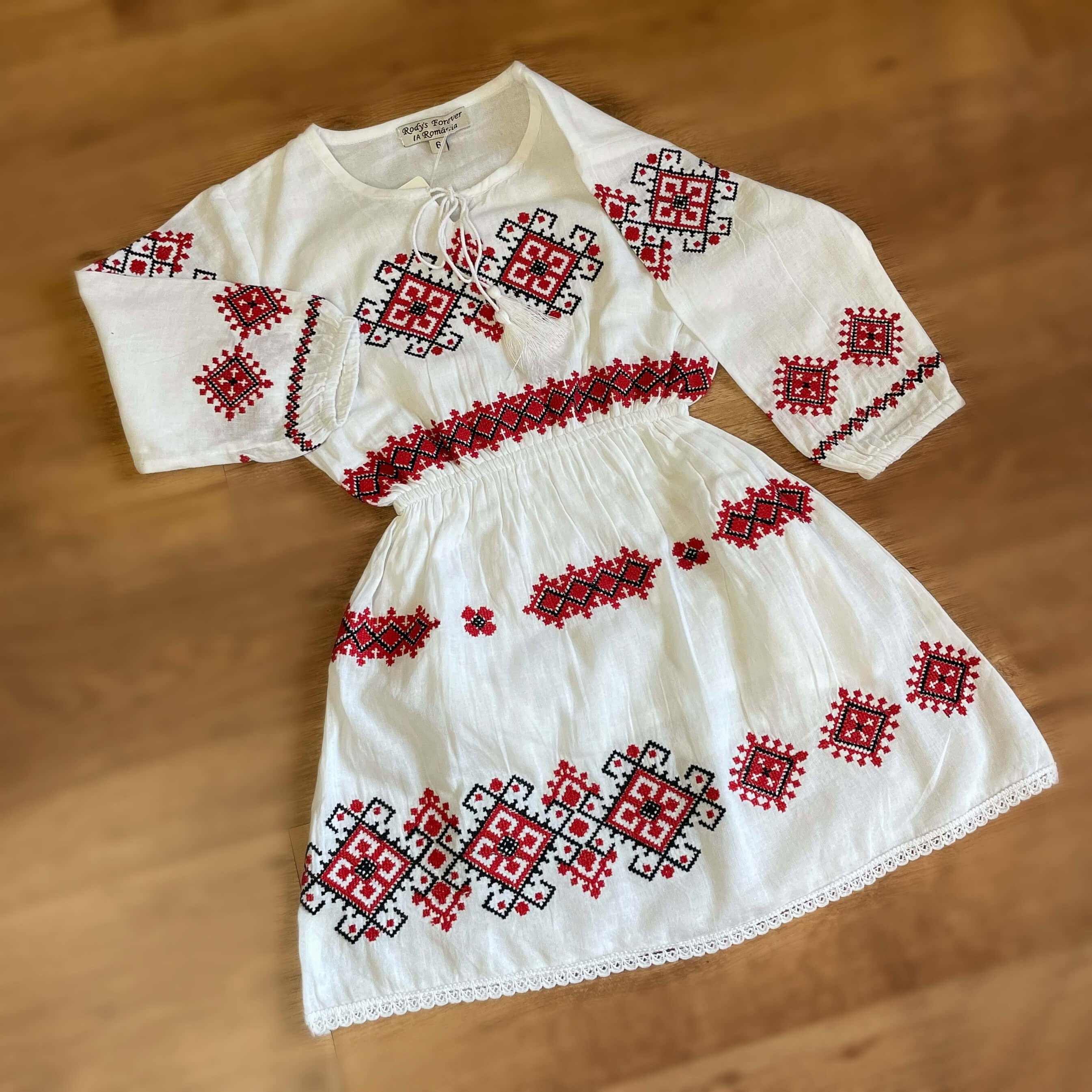 Rochie Traditionala fetite - Mara rosu 02