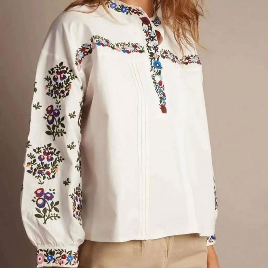 Bluza tip IE alba cu broderie florala - Adina