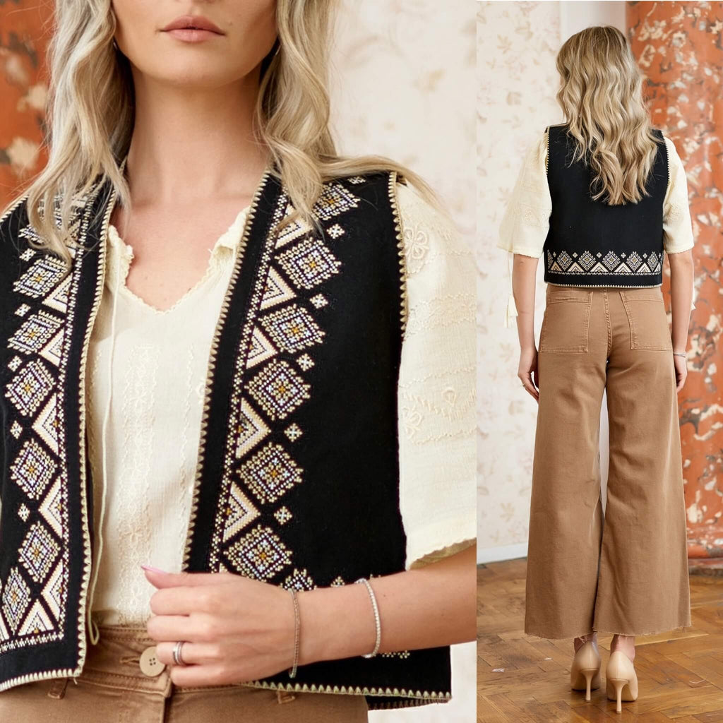 Vesta Traditionala cu broderie geometrica - Romb negru
