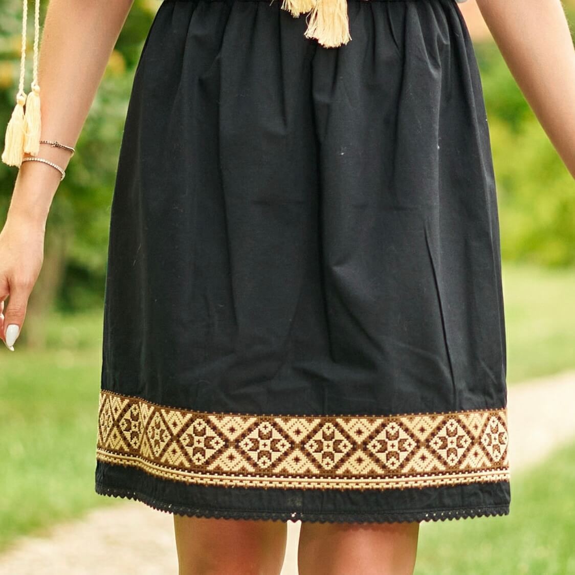 Fusta Traditionala neagra - Lavinia