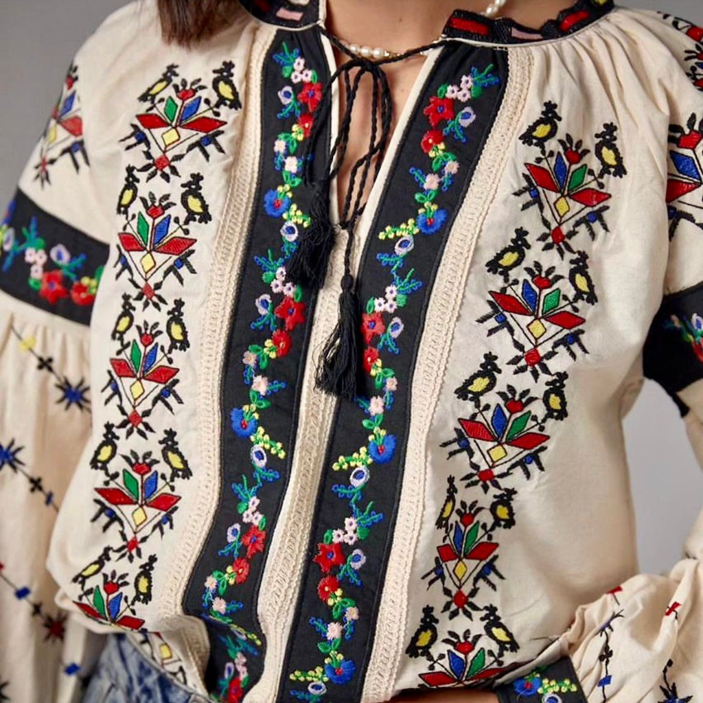 IE Nationala, moderna, crem cu motive brodate - Raluca