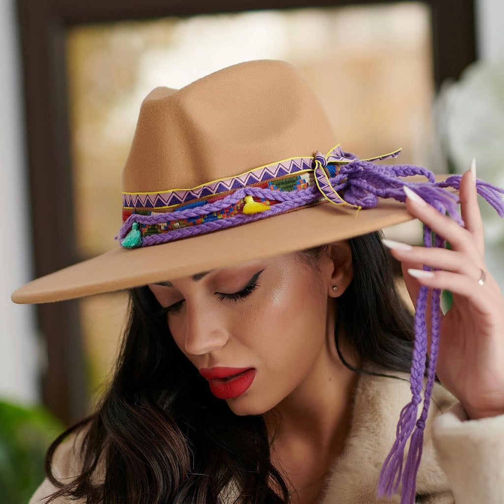 Palarie Traditionala crem cu banda tesuta - 02