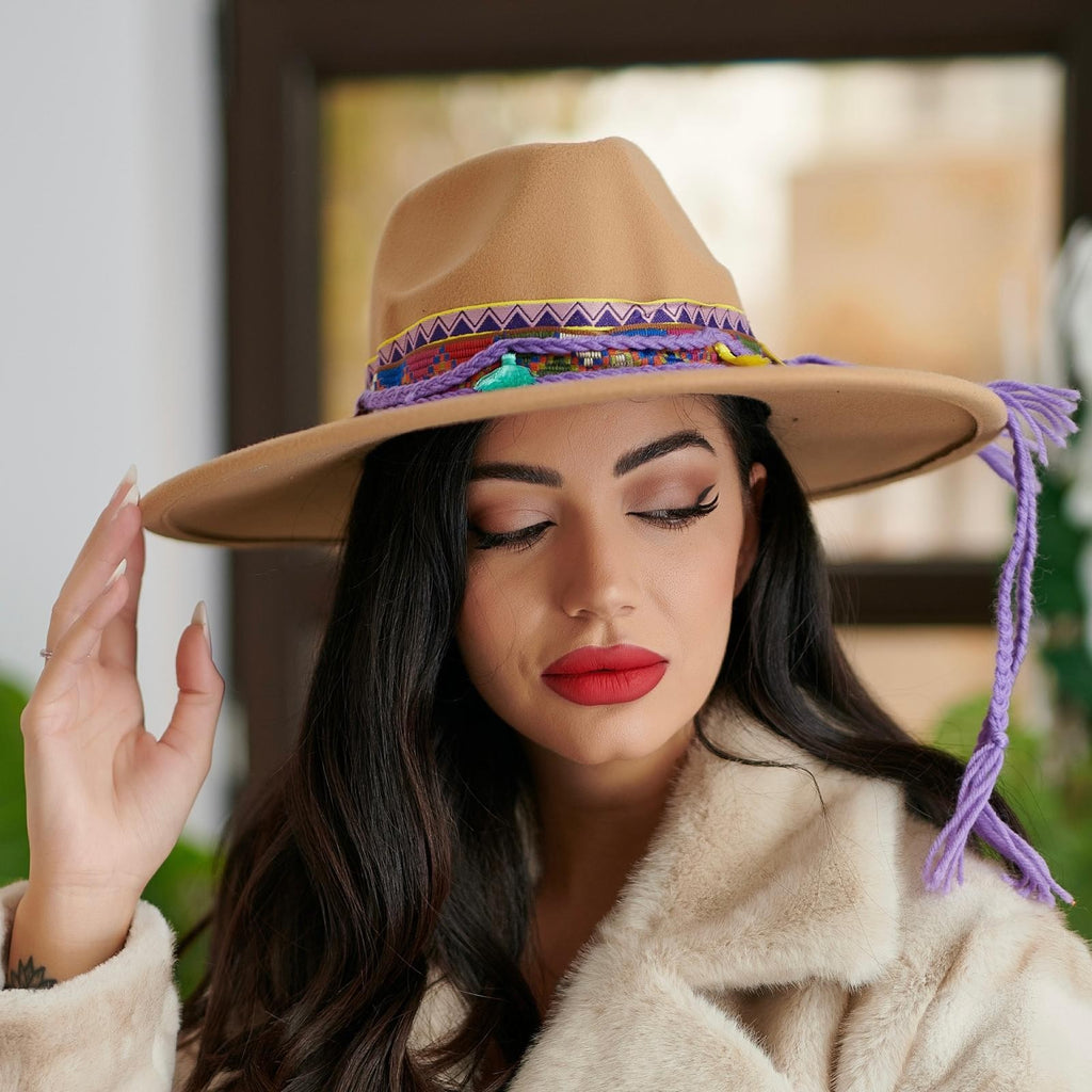 Palarie Traditionala crem cu banda tesuta - 02