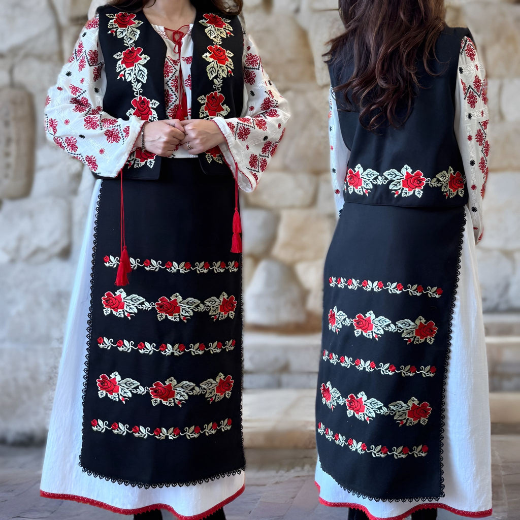 Costum Popular cu 4 piese, model Traditional cu broderie florala - Bianca rosu