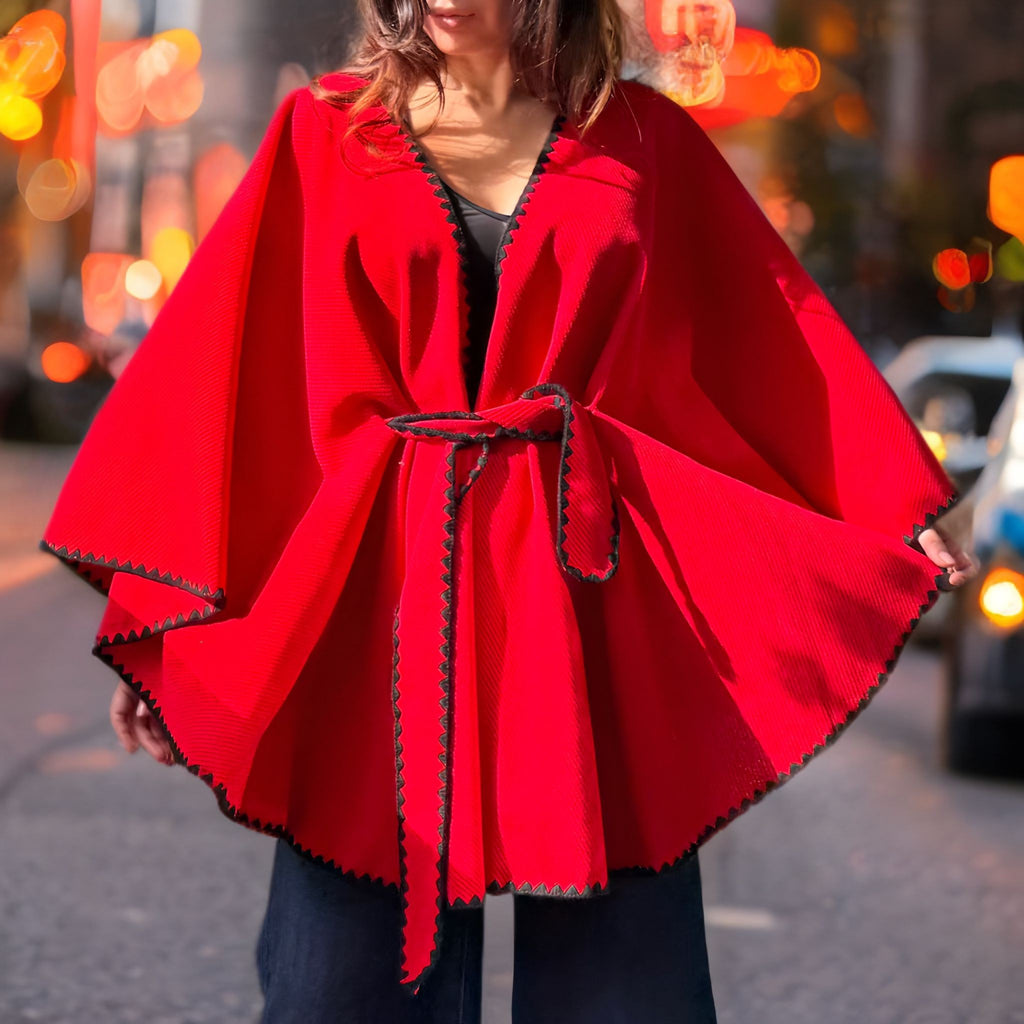 Poncho oversize rosu cu cordon si broderie - Ela 03