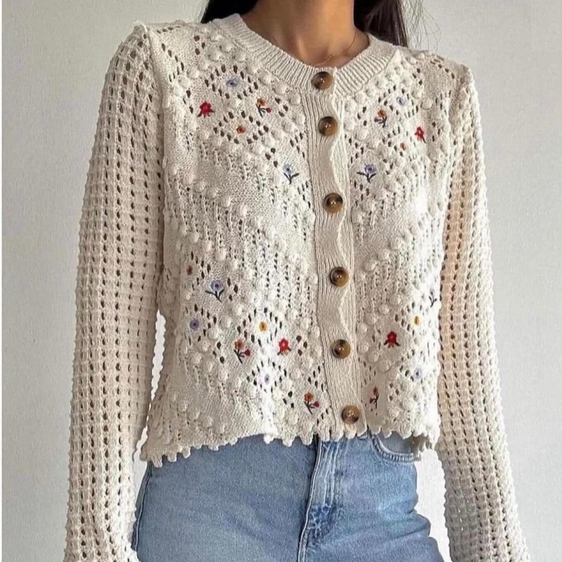 Cardigan brodat bej - Larisa 04