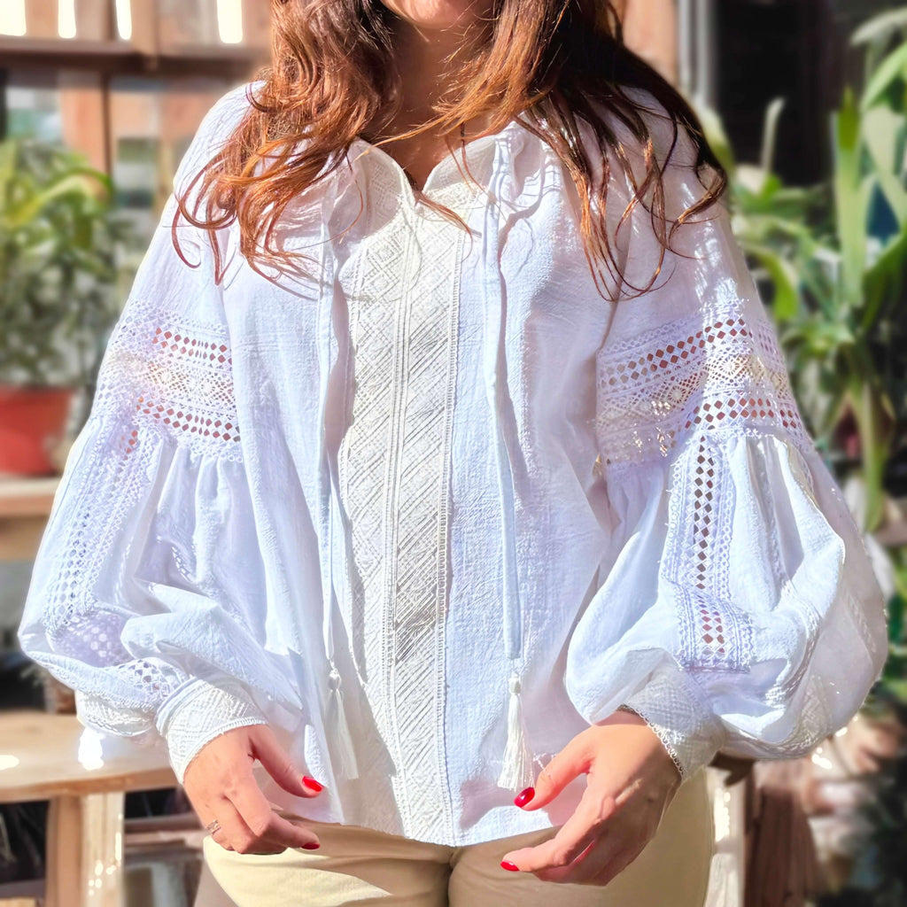 IE Nationala alba din panza de bumbac cu dantela - Alma 02