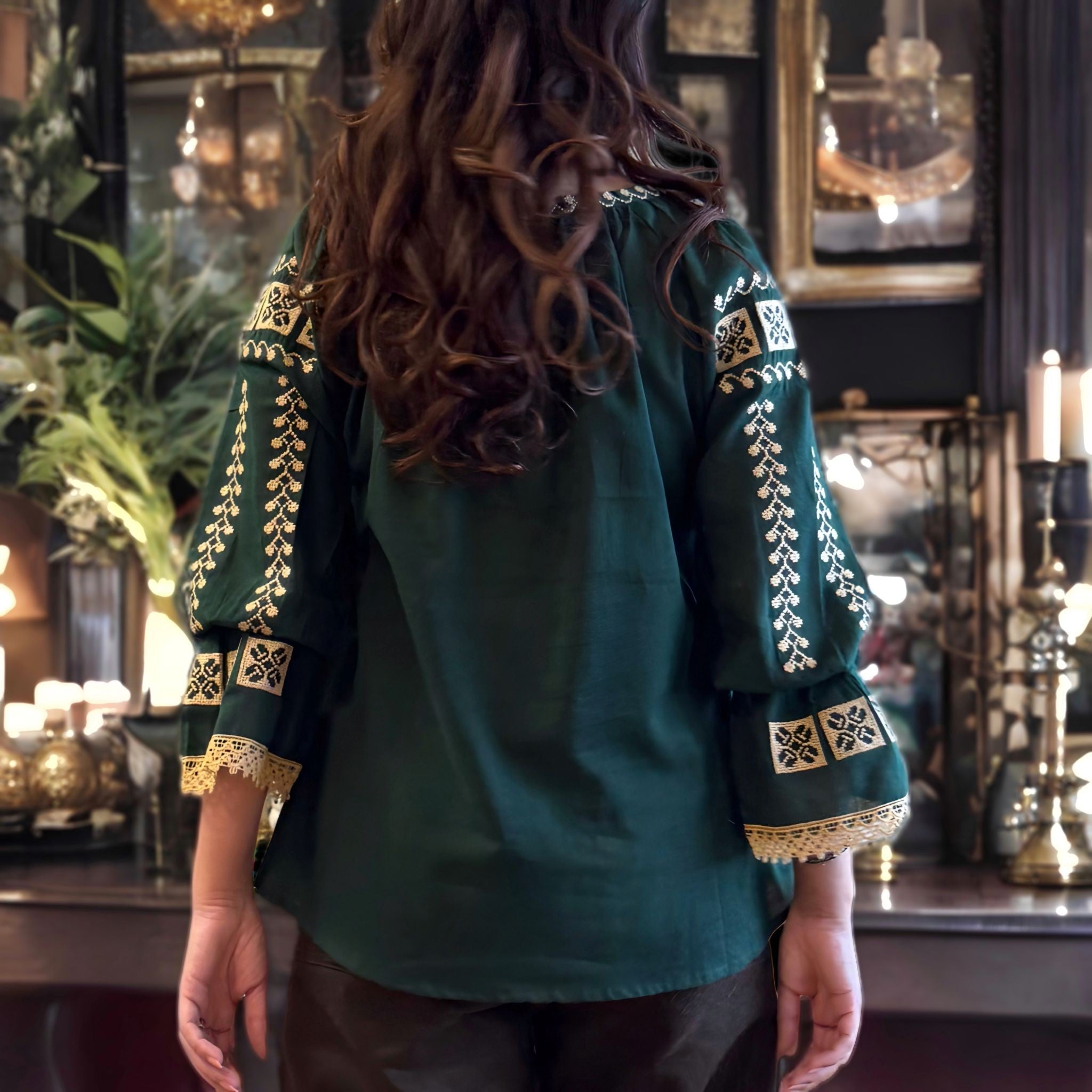 IE Traditionala verde cu broderie crem - Valentina 01