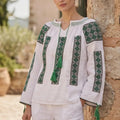 IE Traditionala alba cu maneca lunga - Rodica verde 01