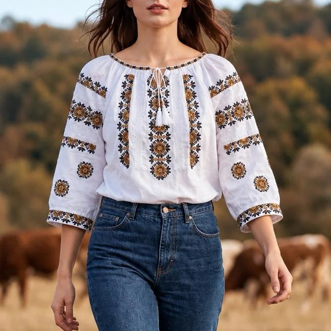 IE Traditionala cu broderie florala - Valentina alb 02