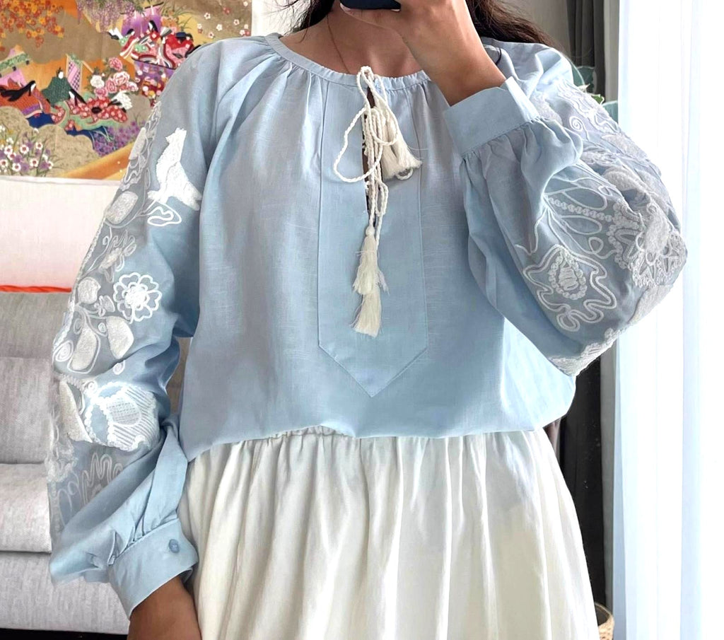 IE Nationala, moderna cu broderie - Lavinia