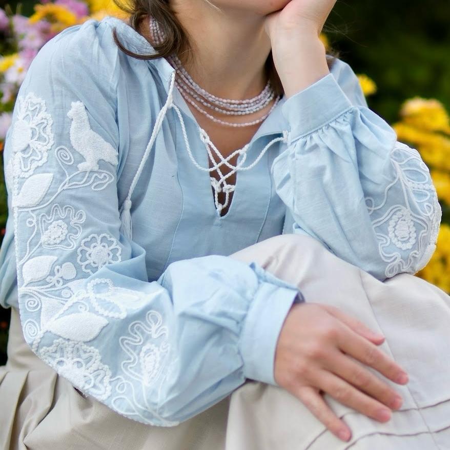 IE Nationala, moderna cu broderie - Lavinia