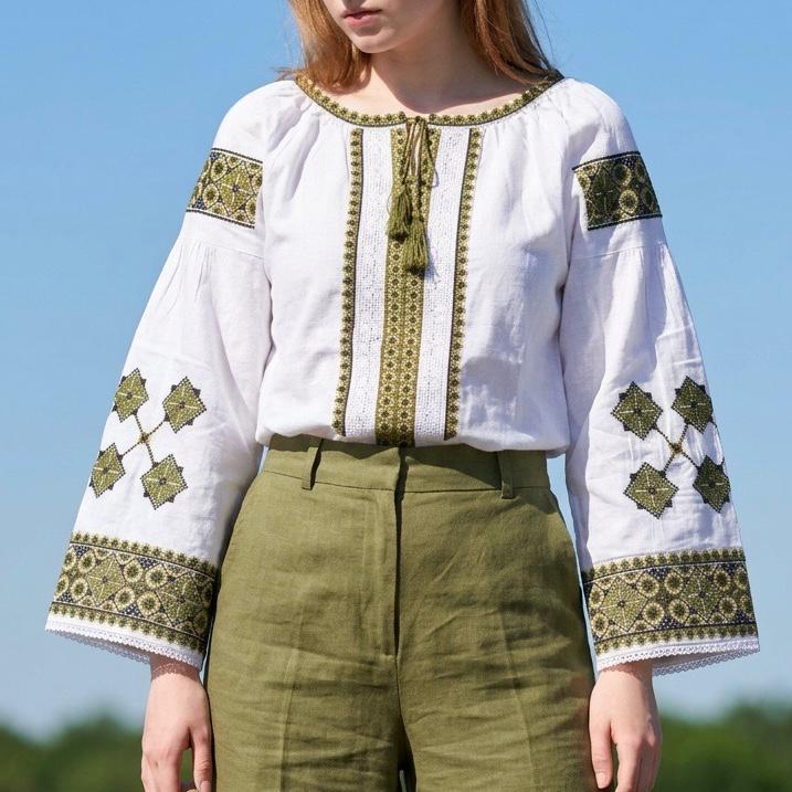 IE Nationala cu broderie verde si dantela - Olimpia 01