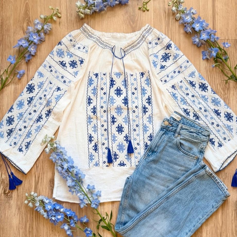 IE Traditionala cusuta cu matase si maneca lunga - Bianca albastru