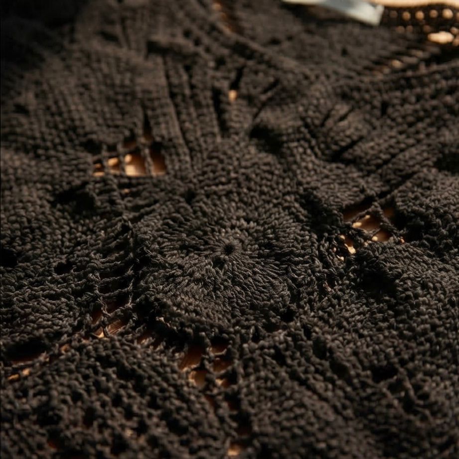 Bluza crosetata din macrame, neagra - Daria 02